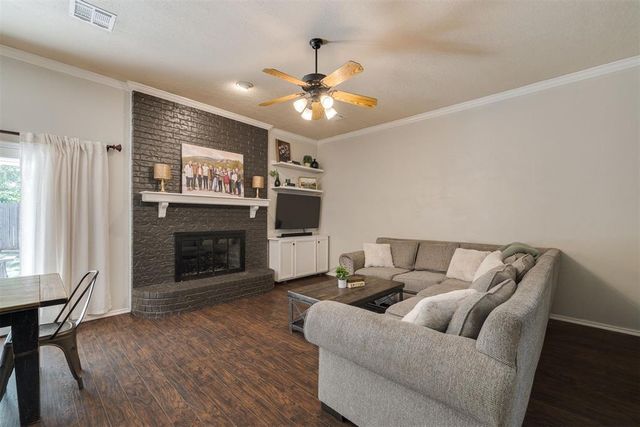 301 Whitman Court, Edmond, OK 73003