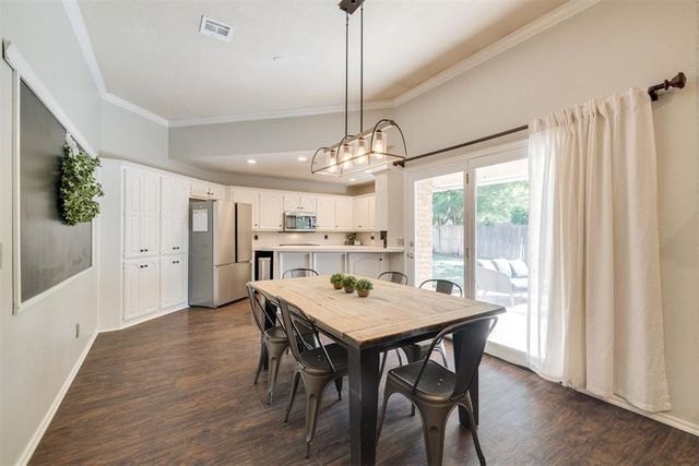 301 Whitman Court, Edmond, OK 73003