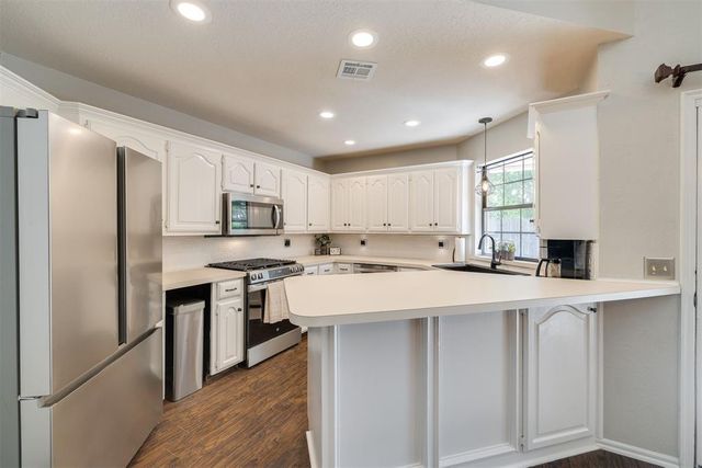 301 Whitman Court, Edmond, OK 73003