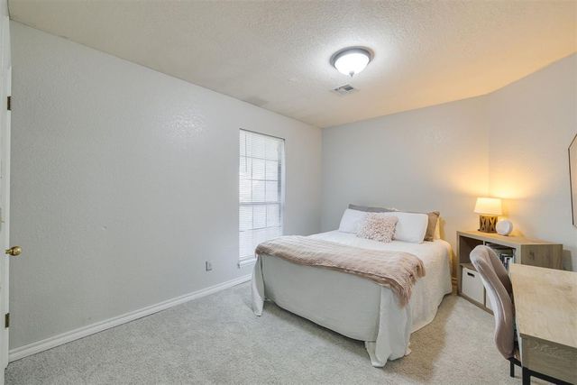 301 Whitman Court, Edmond, OK 73003