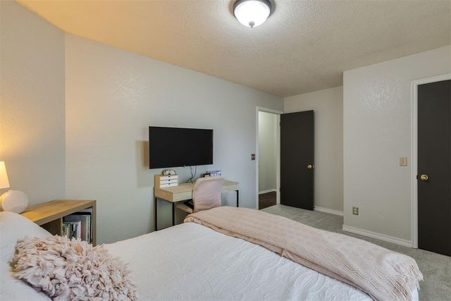 301 Whitman Court, Edmond, OK 73003