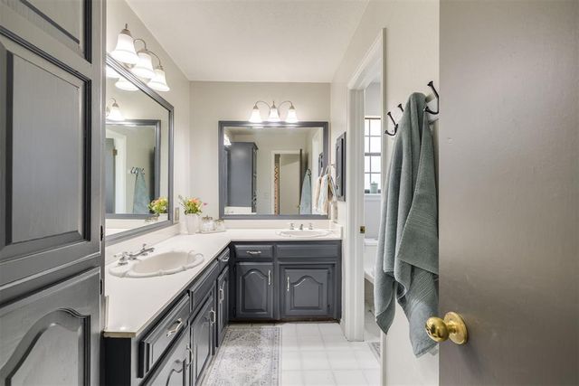 301 Whitman Court, Edmond, OK 73003