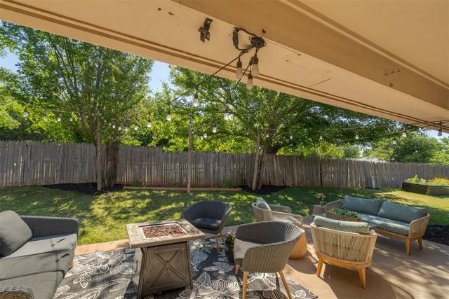 301 Whitman Court, Edmond, OK 73003