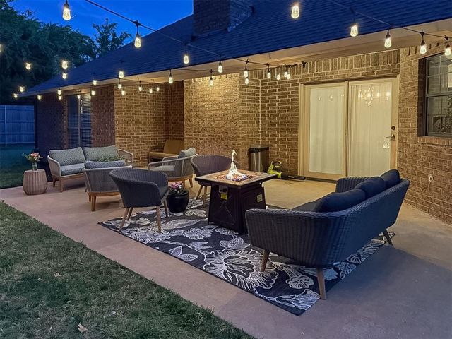 301 Whitman Court, Edmond, OK 73003