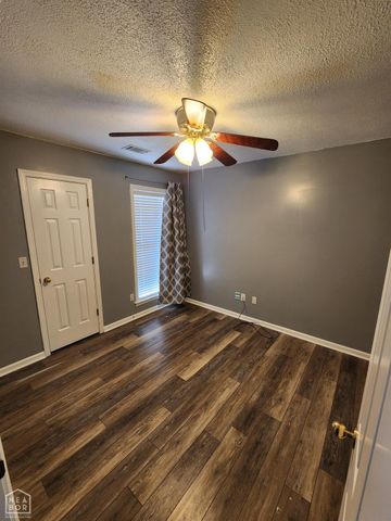 2212 Sheffield Drive, Jonesboro, AR 72405