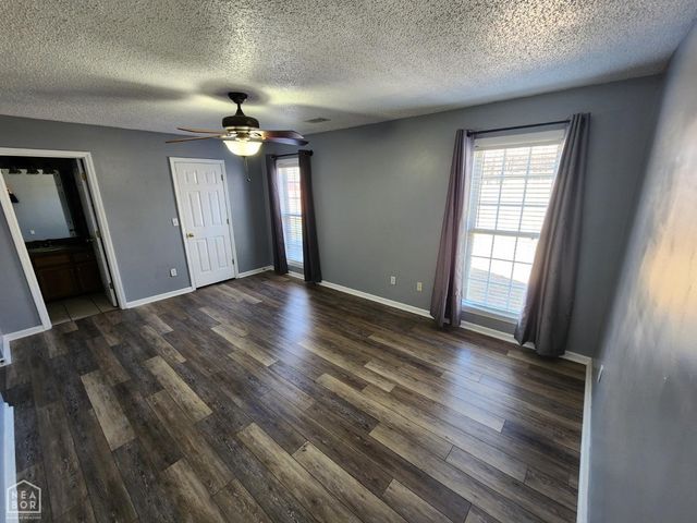 2212 Sheffield Drive, Jonesboro, AR 72405
