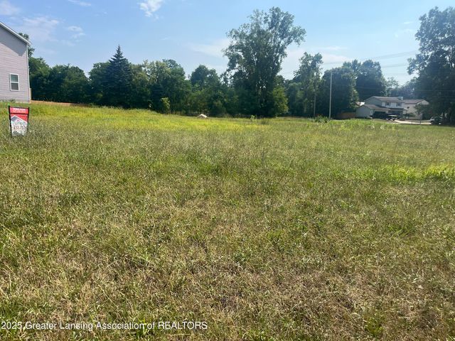 2670 Brigantine Drive, Lansing, MI 48911