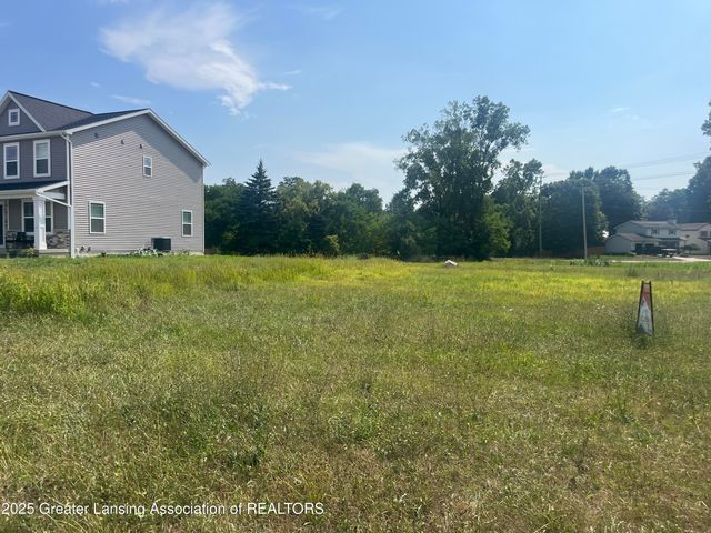 2670 Brigantine Drive, Lansing, MI 48911