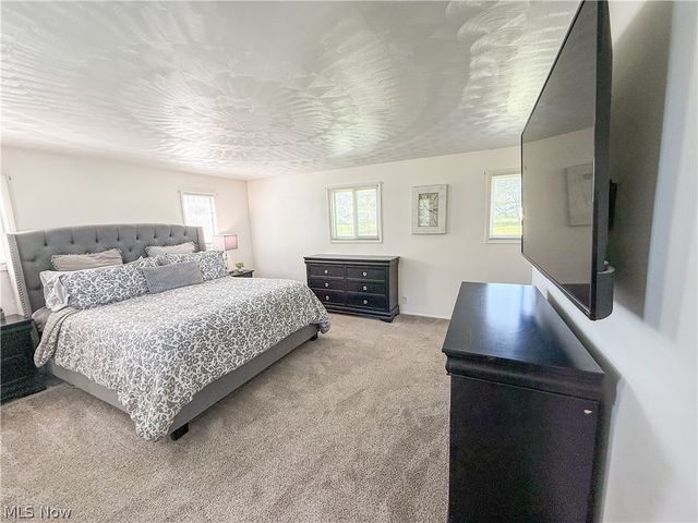 13307 Market Street, North Lima, OH 44452