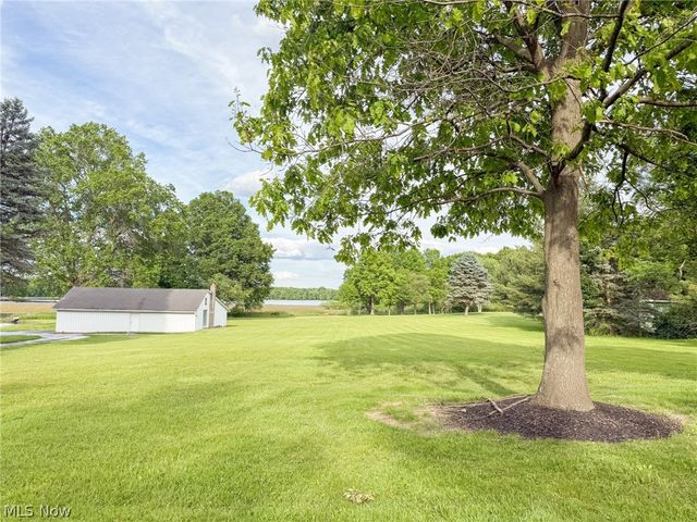 13307 Market Street, North Lima, OH 44452