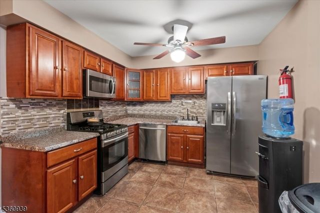 804 Orchard Meadows Dr, Union Twp., NJ 07083