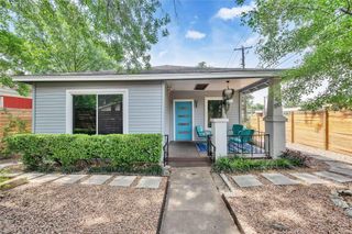 1901 E 10th ST, Austin, TX 78702