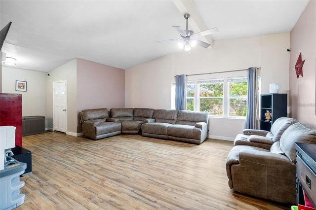 10101 ALMA STREET, Gibsonton, FL 33534