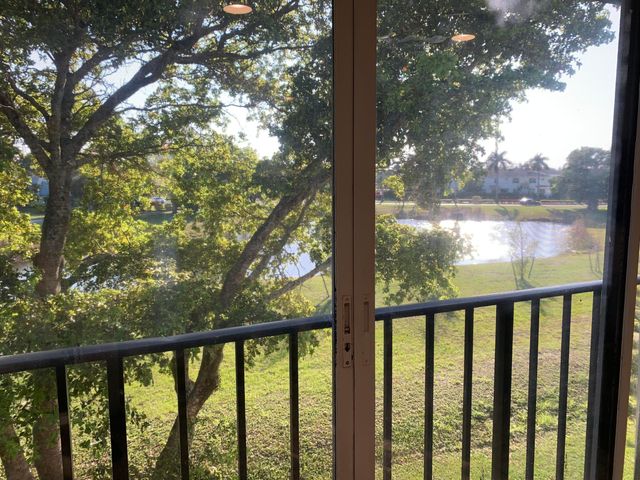 4120 Tivoli Court 305, Lake Worth, FL 33467