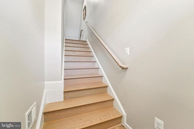 114 ARROWHEAD DR, Millersville, MD 21108