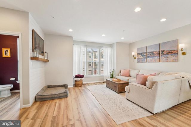 114 ARROWHEAD DR, Millersville, MD 21108