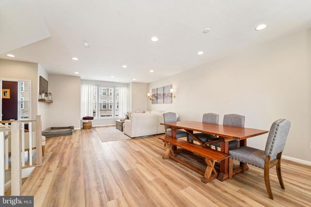 114 ARROWHEAD DR, Millersville, MD 21108