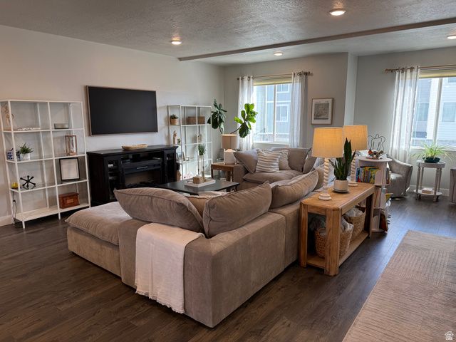 689 E RYEGRASS, Eagle Mountain, UT 84005