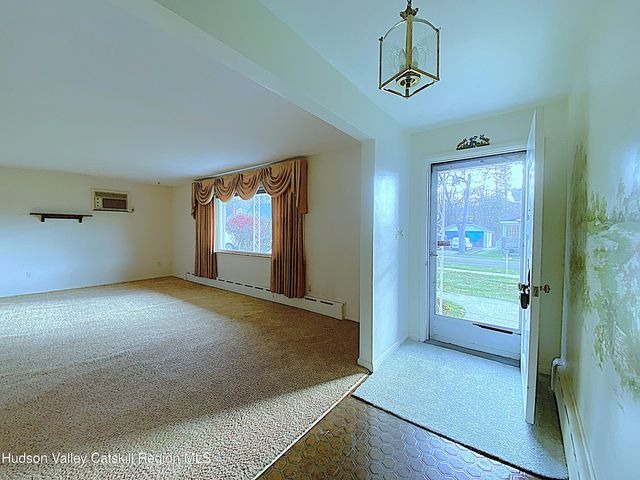 64 Glenwood Boulevard, Hudson, NY 12534