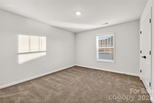 111 Rhuidean Court, Troutman, NC 28166