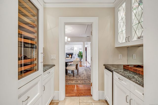 750 Burr Street, Fairfield, CT 06824