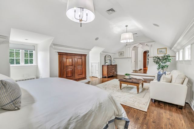 750 Burr Street, Fairfield, CT 06824