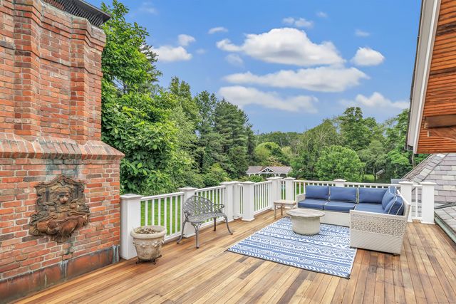 750 Burr Street, Fairfield, CT 06824