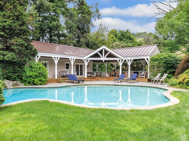 750 Burr Street, Fairfield, CT 06824