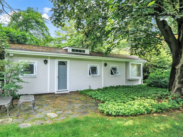 750 Burr Street, Fairfield, CT 06824
