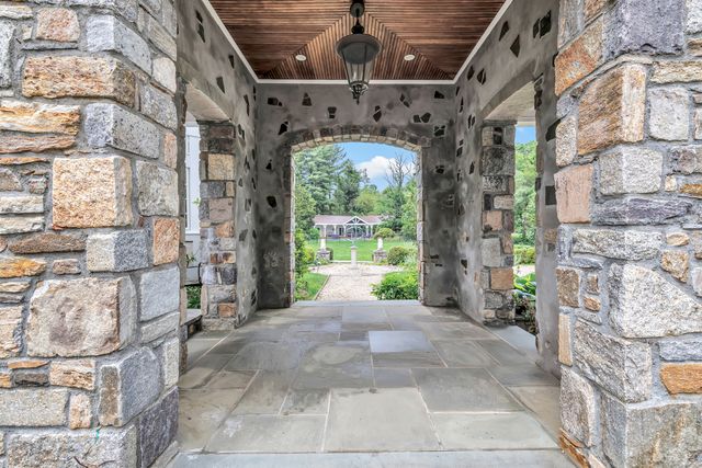 750 Burr Street, Fairfield, CT 06824