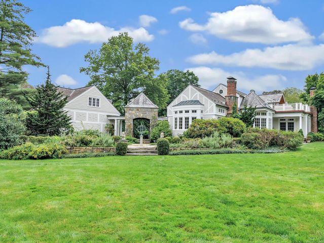 750 Burr Street, Fairfield, CT 06824