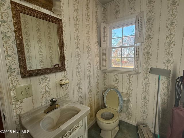 703 Underwood Street, Clinton, NC 28328