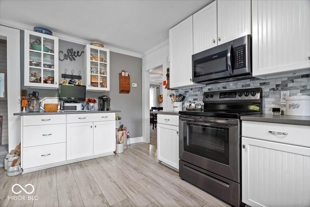 5012 W 8th Street Road, Anderson, IN 46011