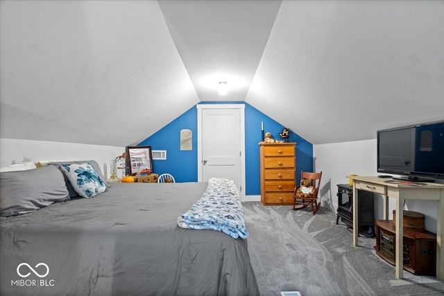 5012 W 8th Street Road, Anderson, IN 46011