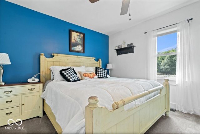 5012 W 8th Street Road, Anderson, IN 46011