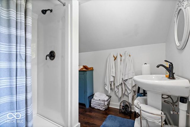 5012 W 8th Street Road, Anderson, IN 46011