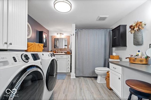 5012 W 8th Street Road, Anderson, IN 46011