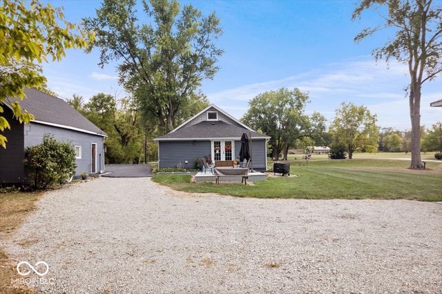 5012 W 8th Street Road, Anderson, IN 46011