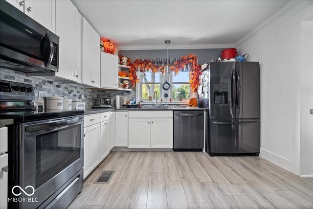 5012 W 8th Street Road, Anderson, IN 46011