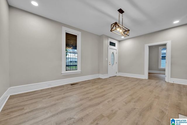 4908 2ND AVENUE N, Birmingham, AL 35212