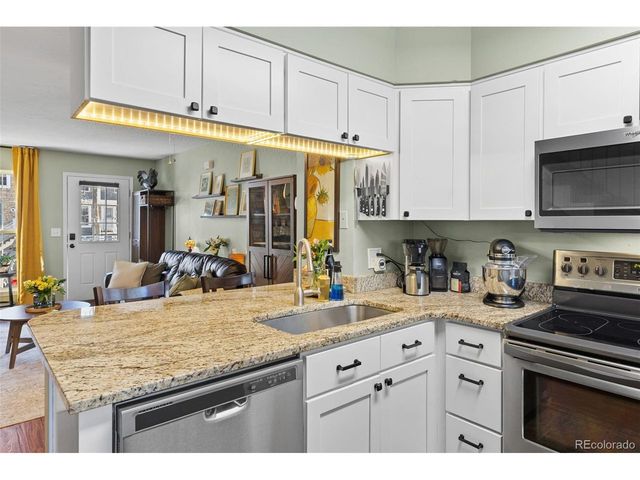 10845 W Dartmouth Ave, Lakewood, CO 80227