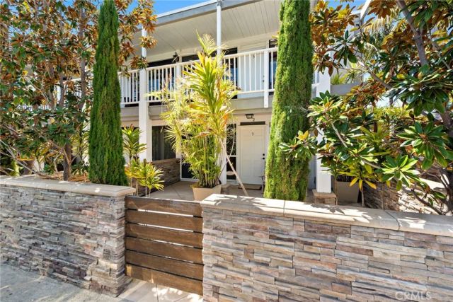 280 Aster Street 2, Laguna Beach, CA 92651