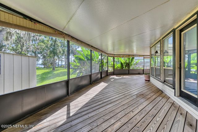 5325 DEER ISLAND Road, Green Cove Springs, FL 32043