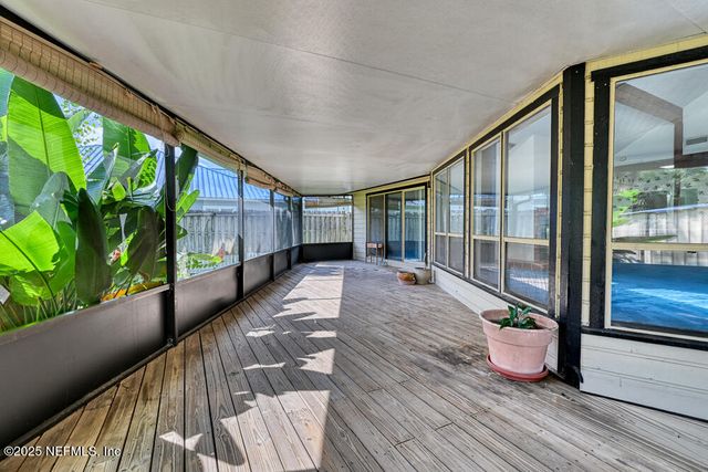 5325 DEER ISLAND Road, Green Cove Springs, FL 32043