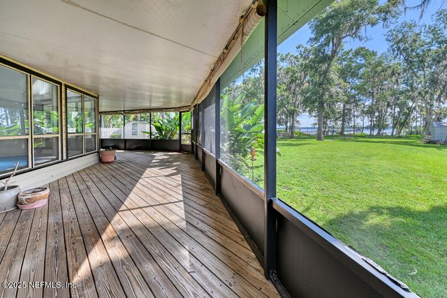 5325 DEER ISLAND Road, Green Cove Springs, FL 32043