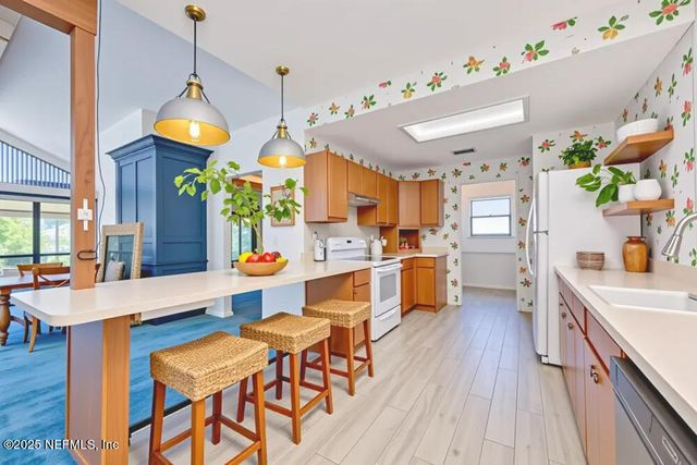 5325 DEER ISLAND Road, Green Cove Springs, FL 32043