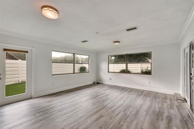7861 PINE TRACE DRIVE 7861, Sarasota, FL 34243