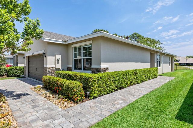 5725 SE Kawana Trail, Hobe Sound, FL 33455