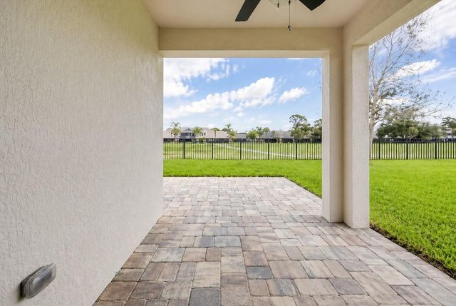 5725 SE Kawana Trail, Hobe Sound, FL 33455
