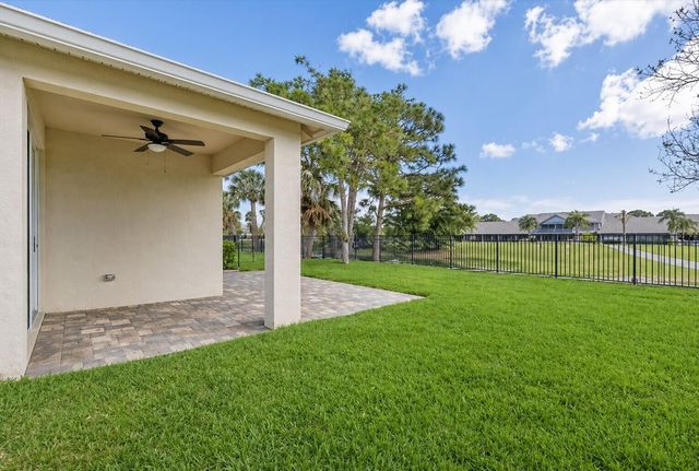 5725 SE Kawana Trail, Hobe Sound, FL 33455